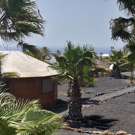 Apartamento Neu! Gemütliche Holzjurte La Asomada Lanzarote Tías Exterior foto