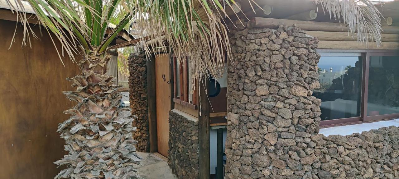 Apartamento Neu! Gemütliche Holzjurte La Asomada Lanzarote Tías Exterior foto